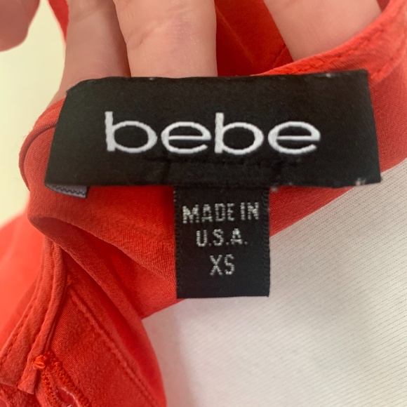 Bebe Open Back Flyaway Silk Top - Picture 12 of 13